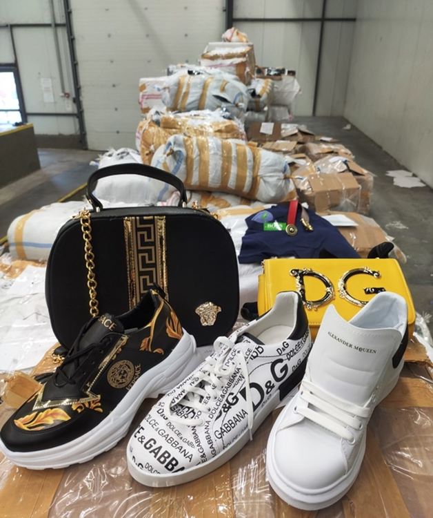 сн: Агенция Митници