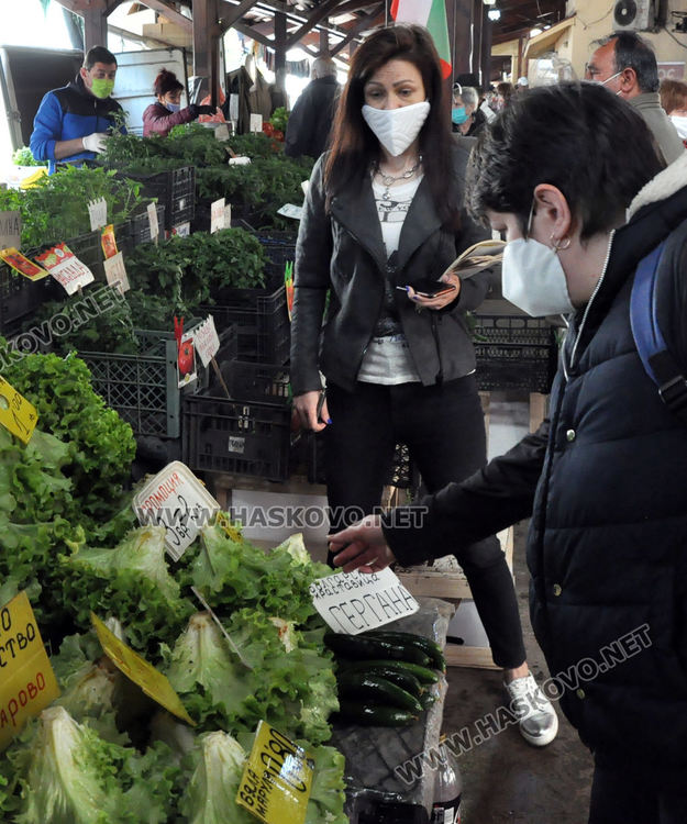 Търговец от Хасково: Затварят пазарите, за да "напълнят гушите" на веригите