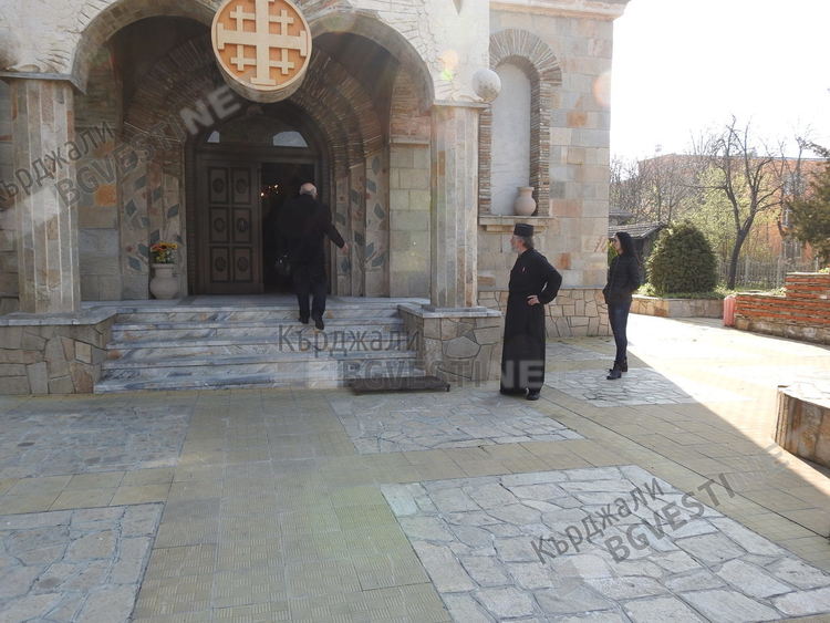 Мнозинството от кърджалийци подкрепят мерките на Общинския кризисен щаб,  искат още по строги