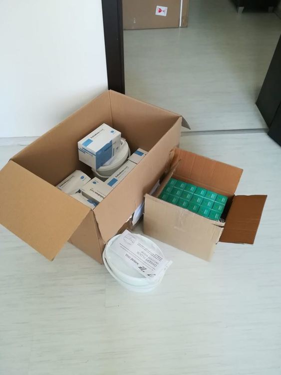 Евродепутат направи дарение на девинската болница