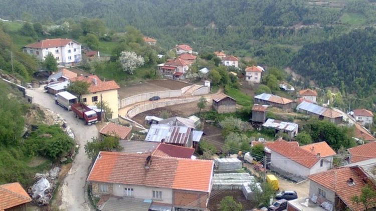 Съкратен от работа родопчанин дари за болницата в Девин 