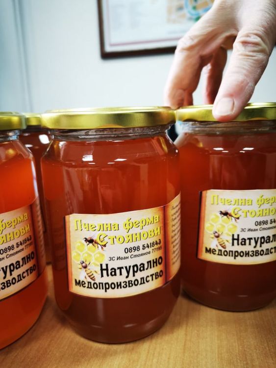 Раздадоха 300 пакета с великденски продукти на социално слаби в Хасково