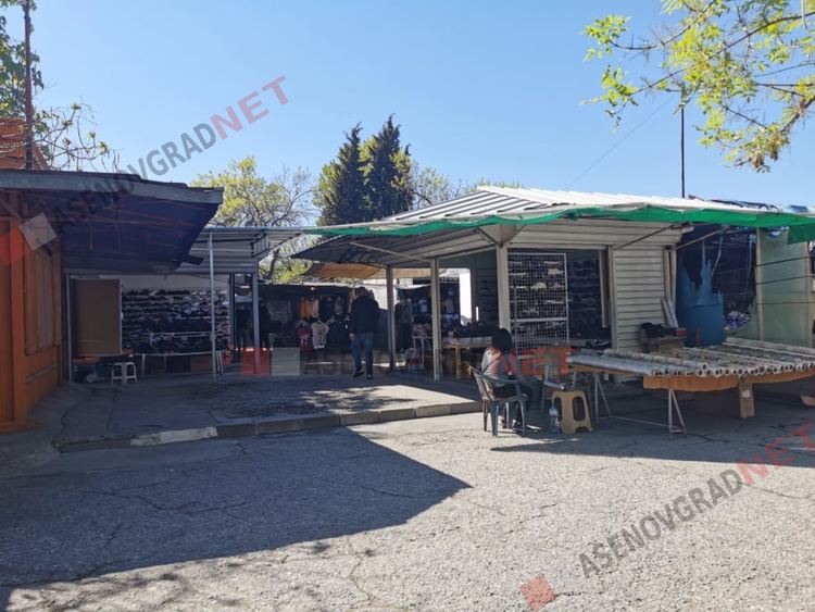 Пазарът затвори, отваря след Великден