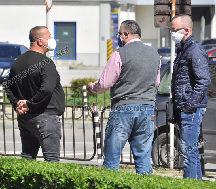 Нова катастрофа до “Лебеда”, удариха се Опел и Фолксваген