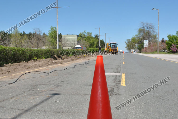 "Екопрогрес" изгражда осветление в Хасково по пътя към Димитровград