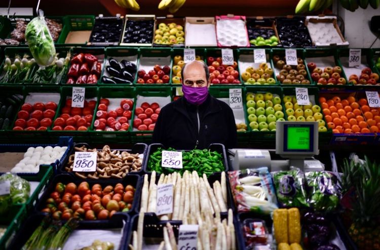 Човешките лица на пандемията (снимки)