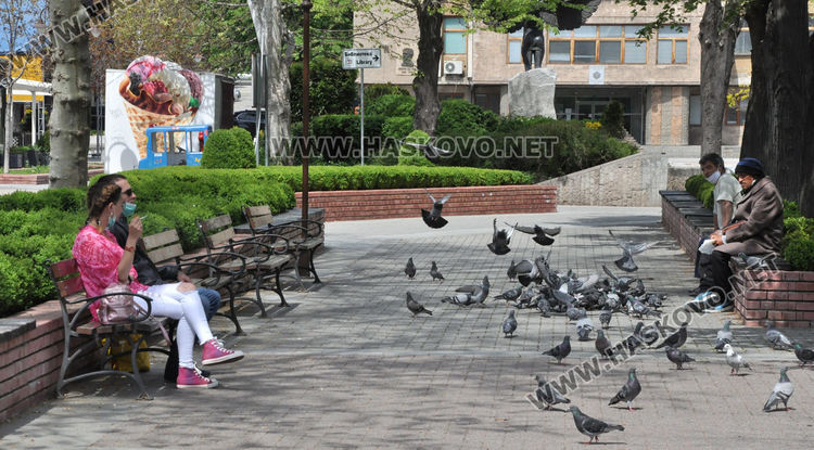 Хасковските улици, паркове и алеи тотално опустяха на Великден