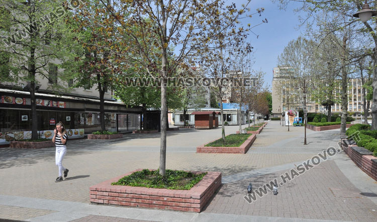 Хасковските улици, паркове и алеи тотално опустяха на Великден