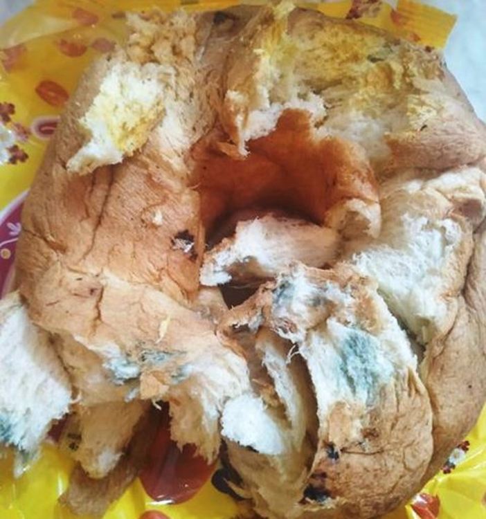 Хасковлийка си купи мухлясал козунак