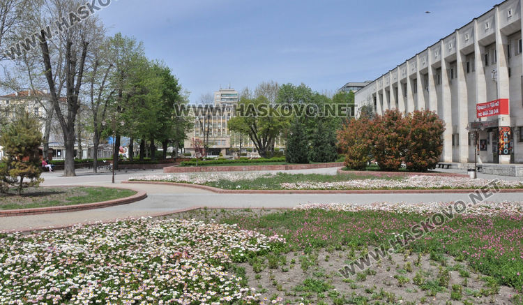 Хасковските улици, паркове и алеи тотално опустяха на Великден