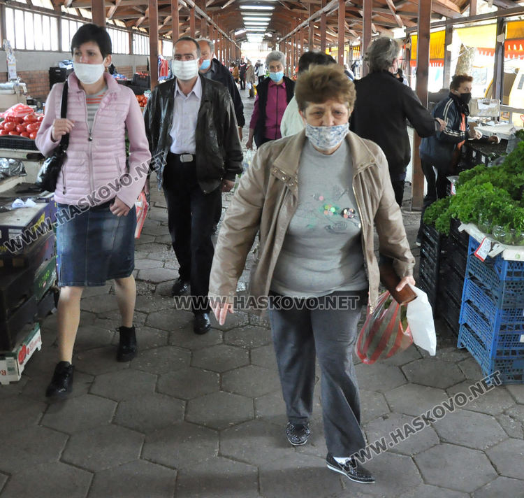 Зеленчуковият пазар в Хасково заработи отново