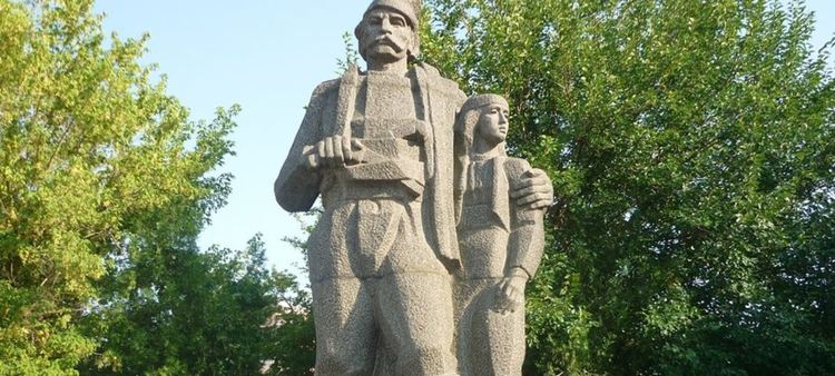 Паметникът в Златоград