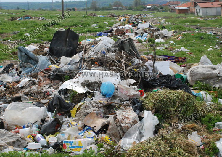 В Деня на Земята: В покрайнините на Хасково има купища боклуци