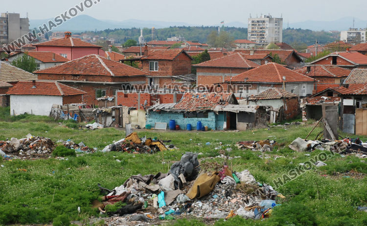 В Деня на Земята: В покрайнините на Хасково има купища боклуци