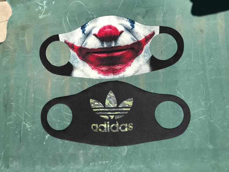 Митниците предоставят на БЧК конфискувани при контрабанда защитни маски 