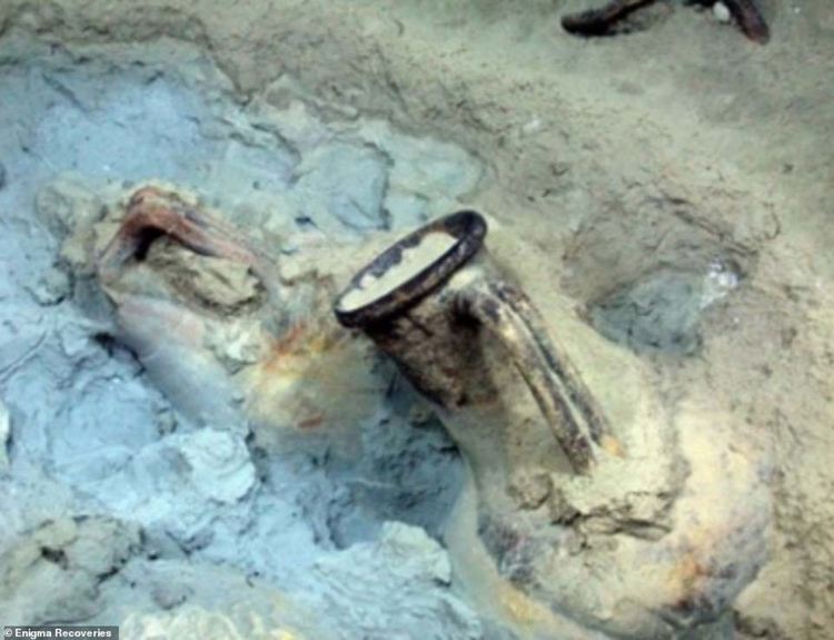 Откриха 12 кораба от 17-ти век пълни с китайски порцелан и италиански чайници