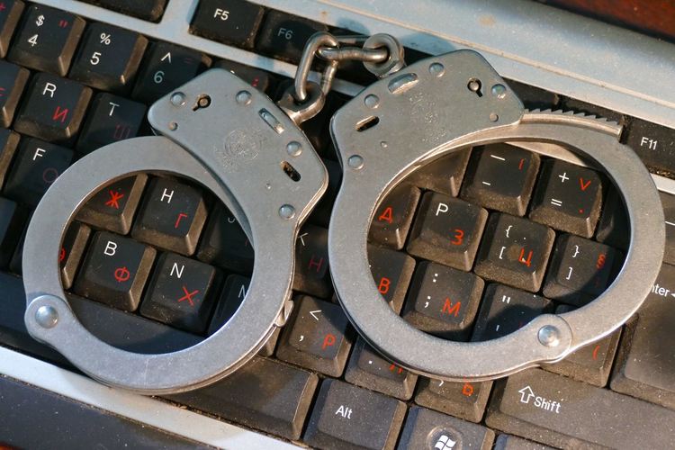 Фиктивни компании и сайтове в интернет предлагат медицинско оборудване срещу коронавируса, преупреди ГДБОП