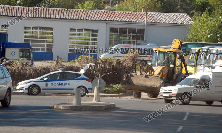 Употребил алкохол водач на лек автомобил се заби в багер на "Екопрогрес"