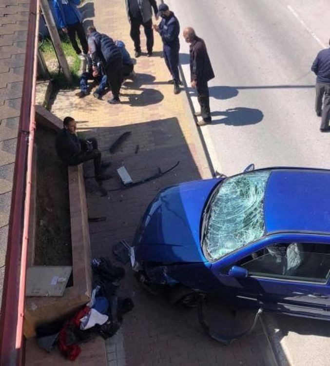 20-годишна умишлено гази съпруг и свекър