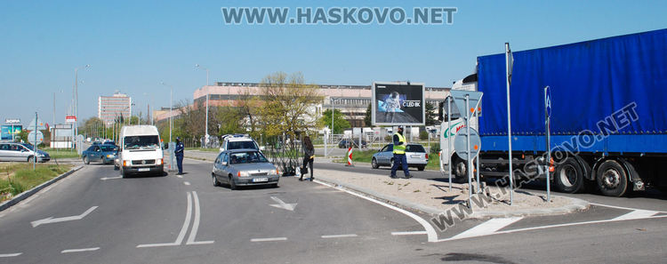 Сигнал: По-малко проверяващи на КПП-тата, образуват се опашки