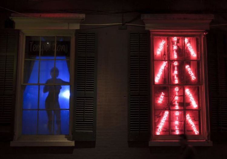  Разследващи убийство се натъкнаха на публичен дом, работещ по време на пандемия