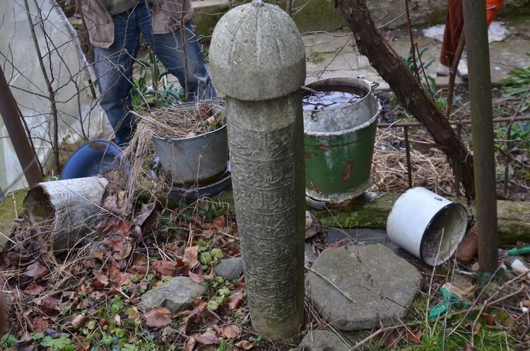 Гроб на алевитски светец в Златоград