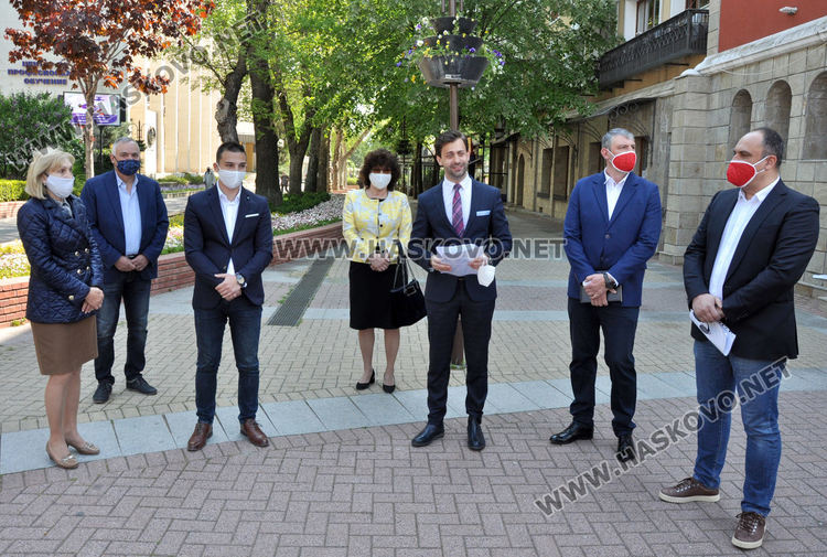 БСП с декларация за социално-икономически мерки, искат тестване на медици и полицаи