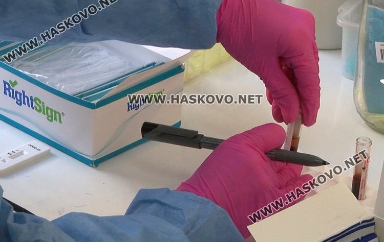 Тестват 327 души персонал от социалните центрове и старчески домове в областта