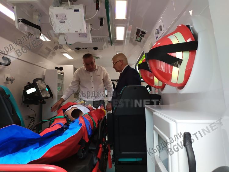 Посещение на министър К.Ананиев