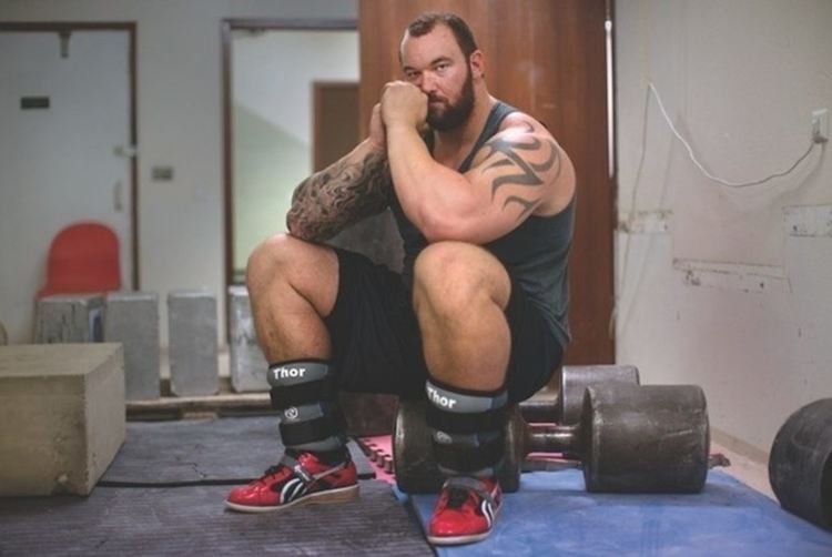 Да вдигнеш половин тон - как актьор от "Игра на тронове" направи рекорд