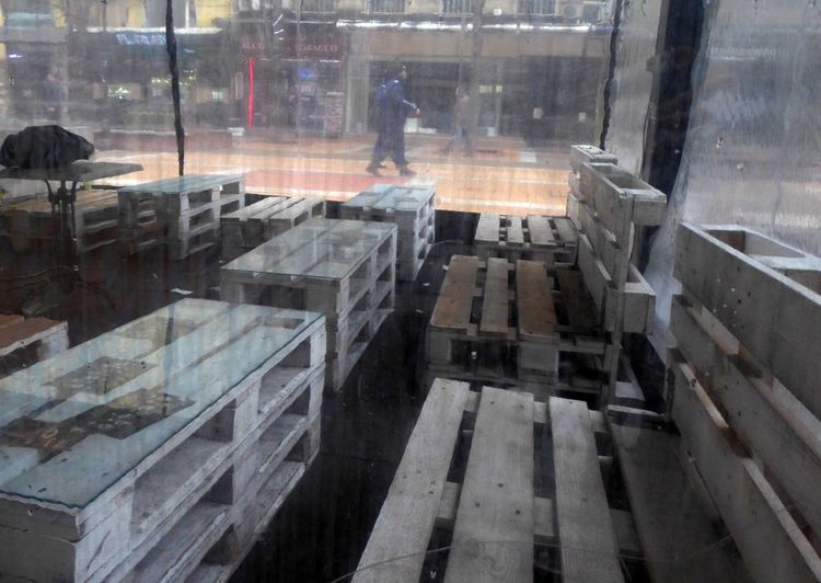 Заведенията няма да се справят само с 30% отворена площ