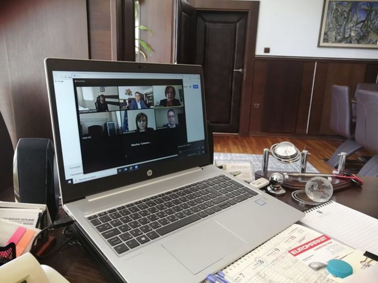 Утежненото финансово състояние на общините обсъждаха онлайн НСОРБ и ръководствата на парламентарните групи