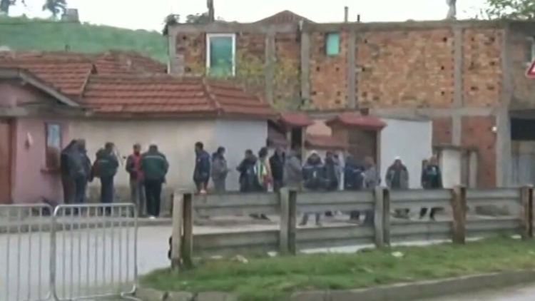 Блокират ромски квартал в Ямбол заради случаи на коронавирус 