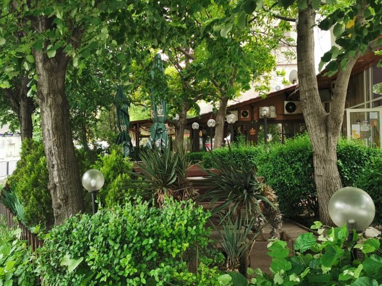 От днес заведенията в Асеновград приемат отново клиенти