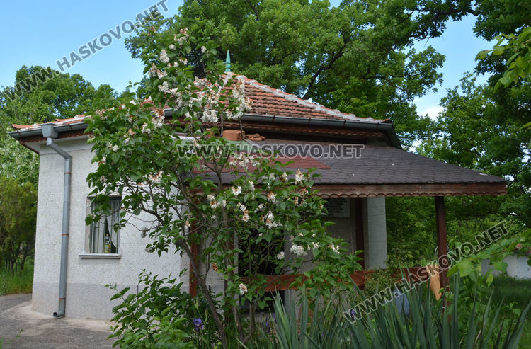 Без чевермета на Хъдърлез в Хасковско, алиани палиха свещи в тюрбе