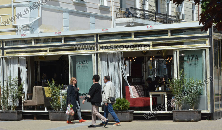 Заведения в Хасково отвориха за клиенти