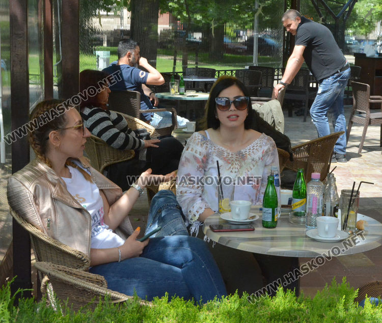 Заведения в Хасково отвориха за клиенти