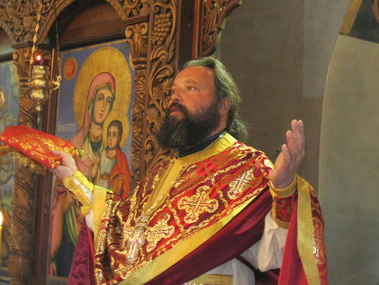 Църквата "Св.Георги" в Смолян отбеляза храмов празник въпреки пандемията