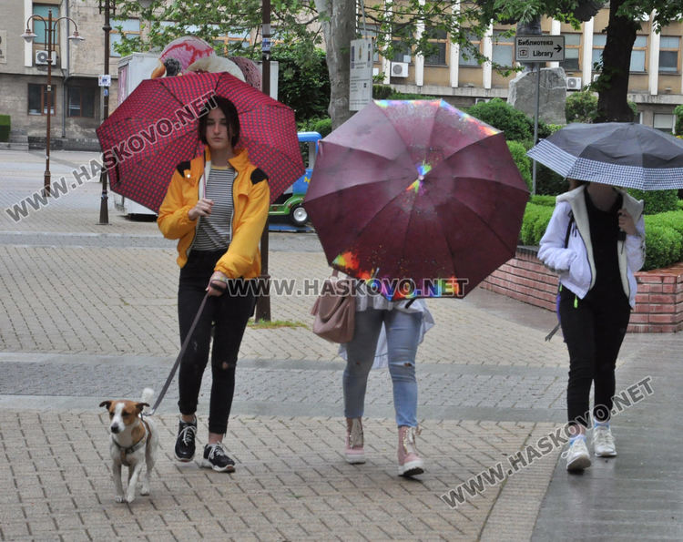 Слънце, облаци и дъжд на Гергьовден