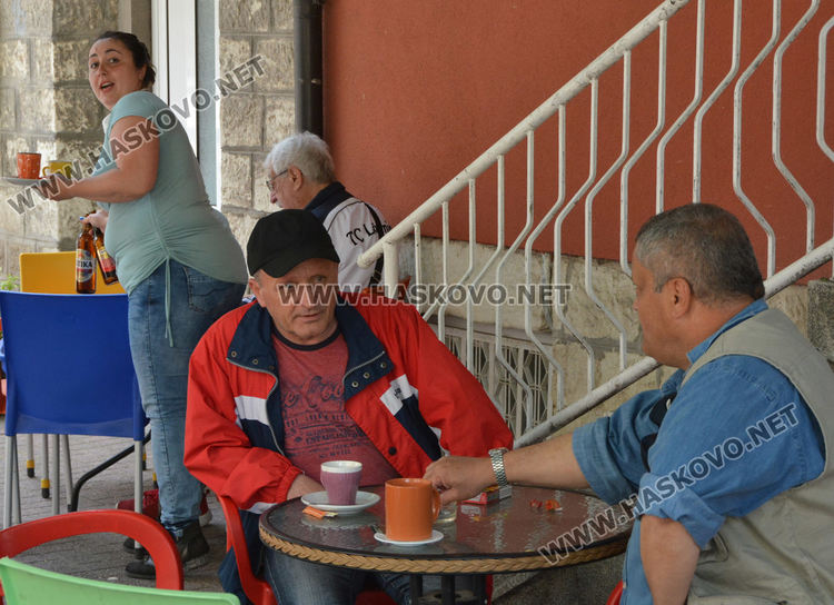 Заведения в Хасково отвориха за клиенти