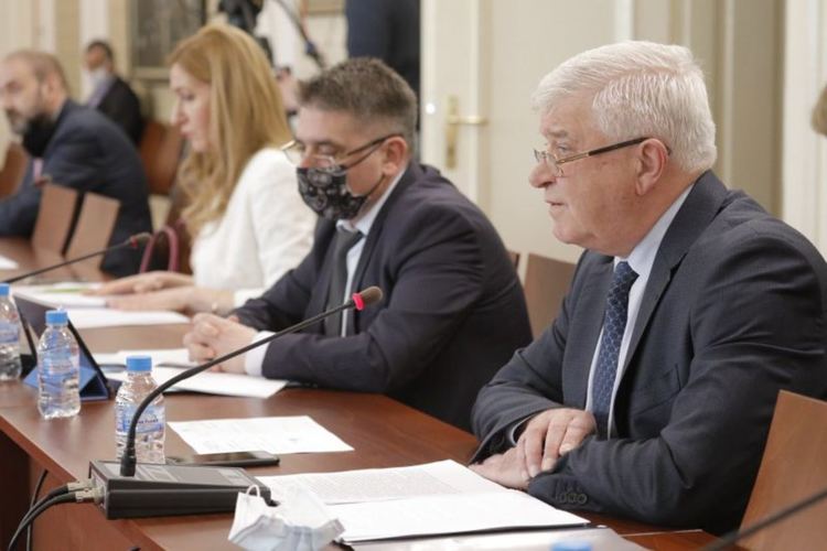 Правната комисия прие промените за след извънредното положение