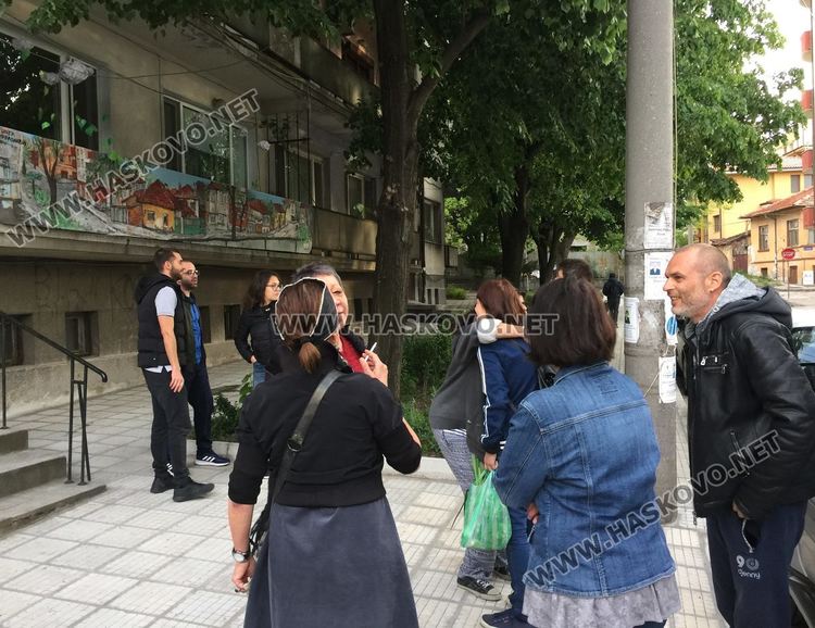 Луиза Китар събра света на своята улица