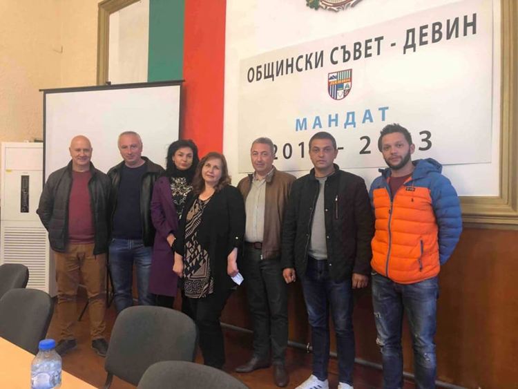 Общинските съветници от ГЕРБ в Девин с дарителска акция