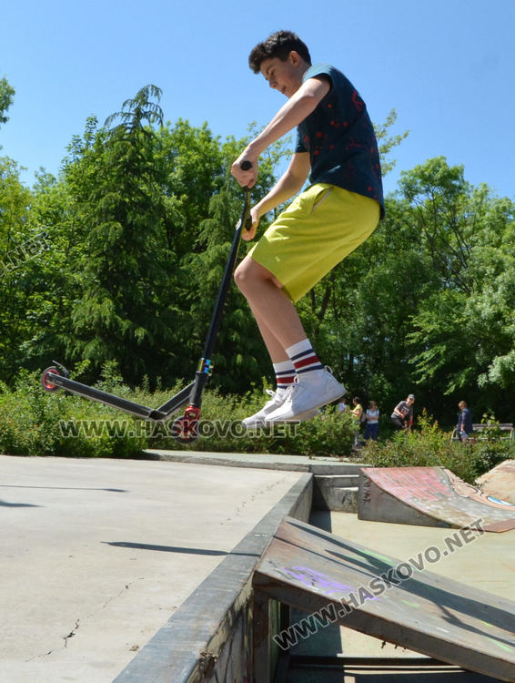 Скейт площадката на "Кенана" любимо място, но опасно