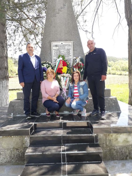 ГЕРБ почете фронтовака Юсеин Мемиш от с.Малък Девесил