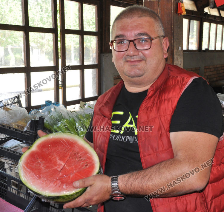 Хасковлии предпочитат български ягоди и череши