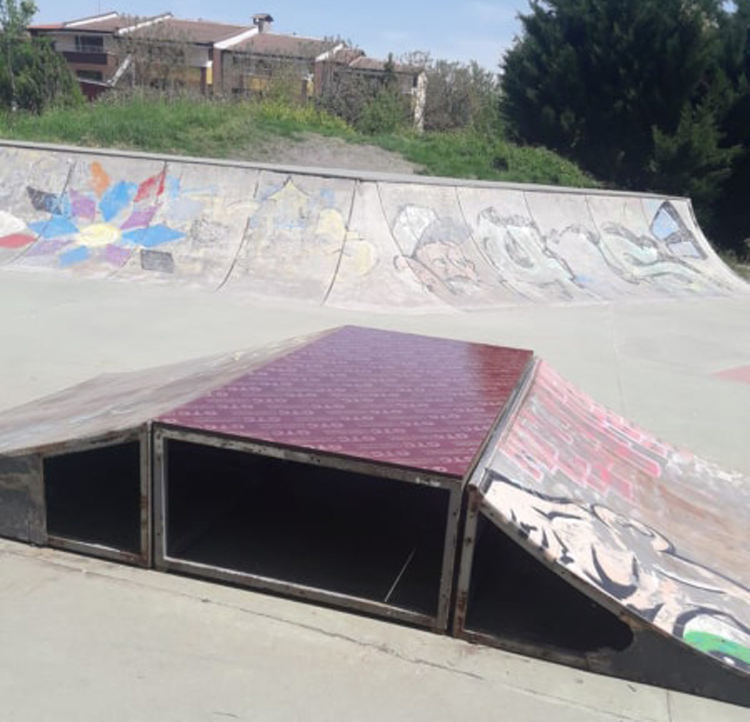 Ремонтираха счупената рампа на скейт площадката в „Кенана“