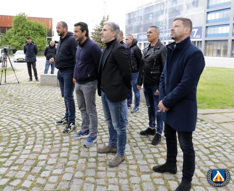 Нито един от шефовете в Левски няма акции на клуба