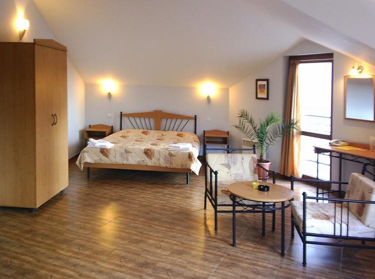 По-малко работещи хотели в Хасковско през март и два пъти по-малко приходи