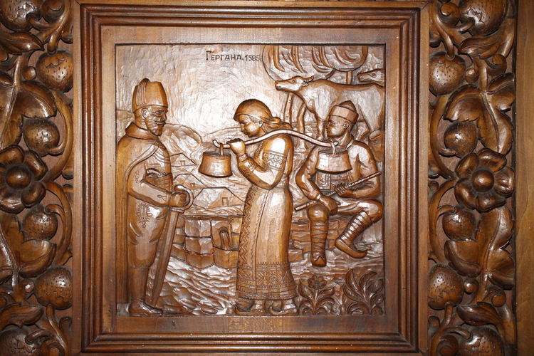 Представиха уникалния иконостас в църквата „Св. Иван Рилски“ в Харманли